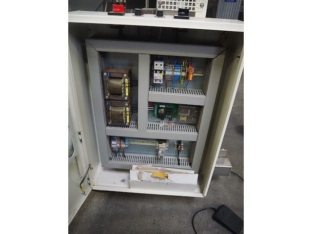 Avc - afbeelding 2 van  13