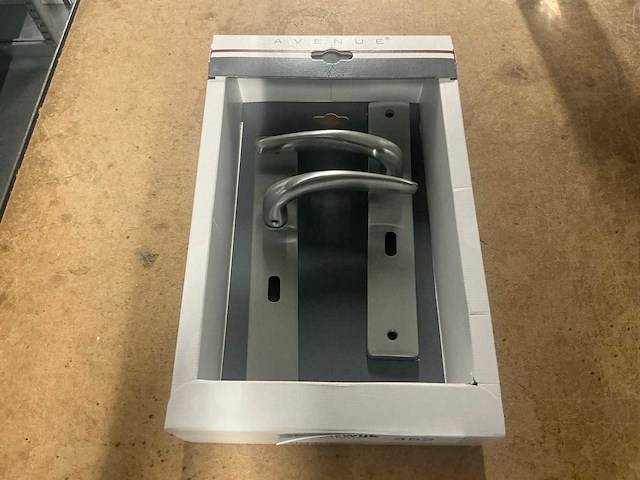 Avenue vola deurkruk set 56mm mat chroom (18x) - afbeelding 1 van  5