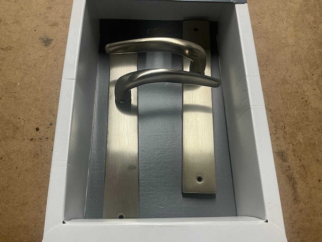 Avenue vola deurkruk set mat nikkel (15x) - afbeelding 3 van  5