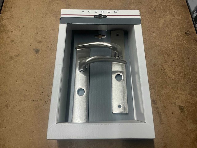 Avenue vola wc deurkruk set 63/8mm mat nikkel (37x) - afbeelding 1 van  7