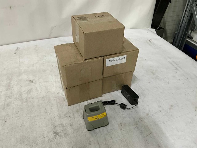 Avery dennison - acculader (6x) - afbeelding 4 van  8