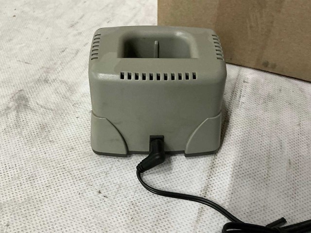 Avery dennison - acculader (6x) - afbeelding 8 van  8