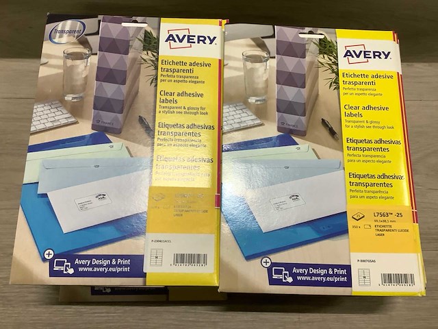 Avery transparante zelfklevende etiketten (12250x) - afbeelding 1 van  3