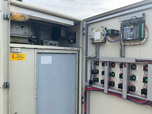 Avesco / cat stroomgenerator - afbeelding 16 van  25