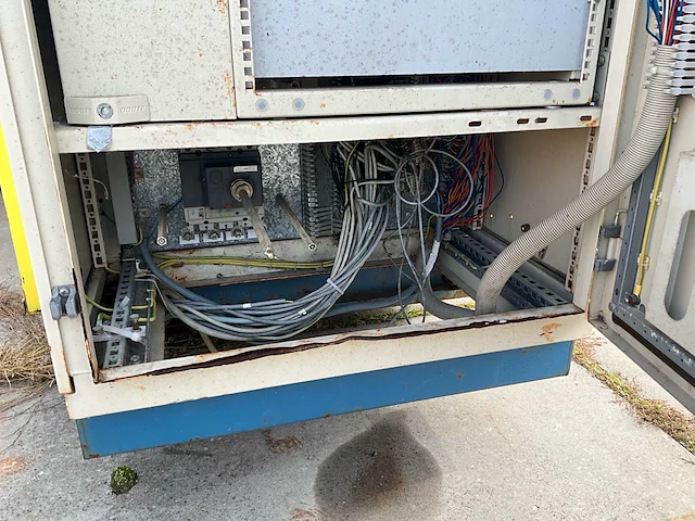 Avesco / cat stroomgenerator - afbeelding 18 van  25