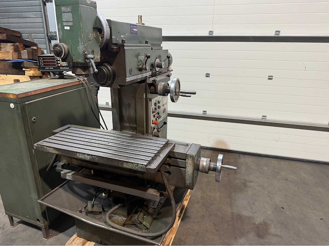 Avia fnd 32 universele freesmachine - afbeelding 1 van  13