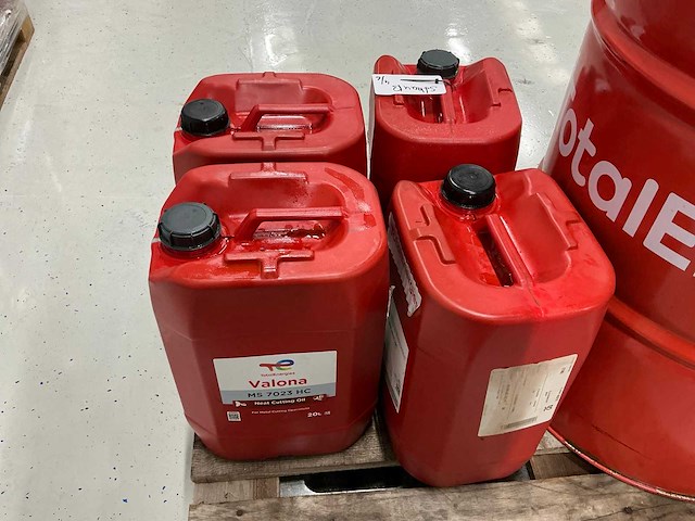 Avia olie opvangbak en olie - afbeelding 3 van  13