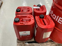 Avia olie opvangbak en olie - afbeelding 3 van  13