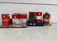 Avia olie opvangbak en olie - afbeelding 1 van  13