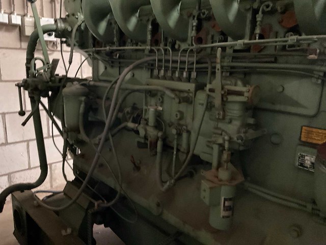 Avk djb80 diesel generator (247 kva) - afbeelding 9 van  13
