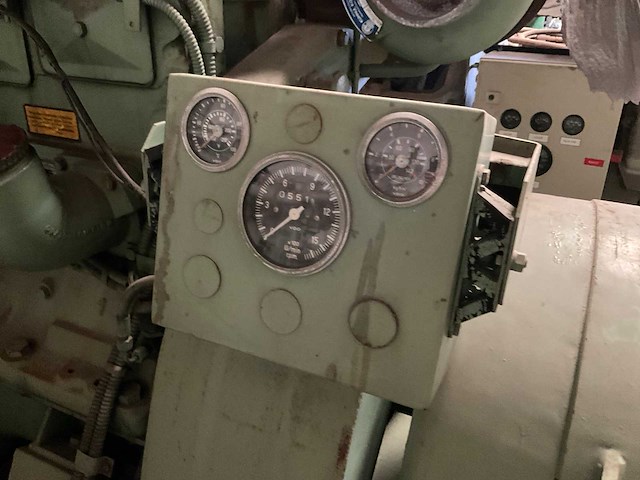 Avk djb80 diesel generator (247 kva) - afbeelding 13 van  13