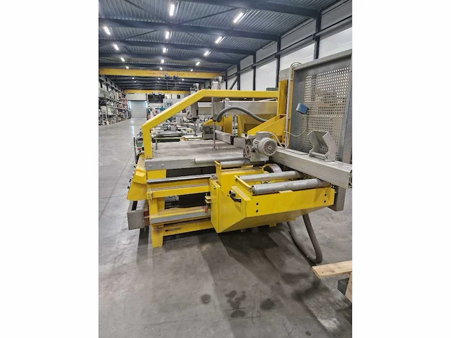 Avola - 2001 - gamma 60r - afkortcirkelzaagmachine - afbeelding 1 van  11