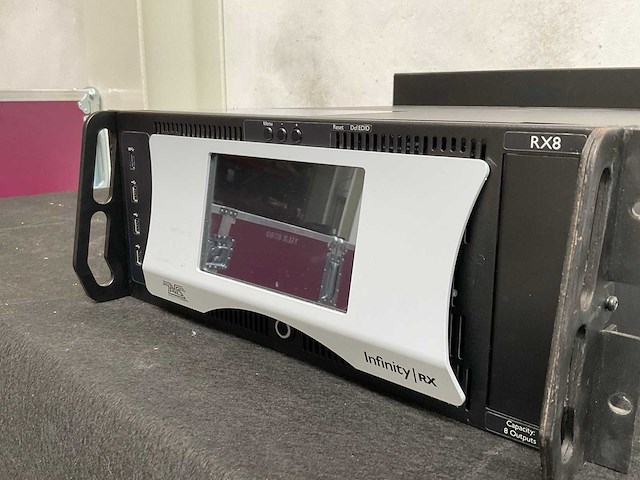 Avolites rx8 media server - afbeelding 4 van  5
