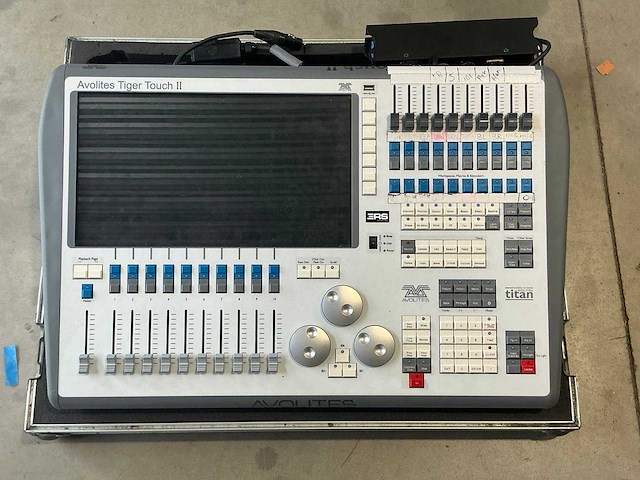 Avolites tiger touch 2 digitale lichttafel - afbeelding 4 van  8
