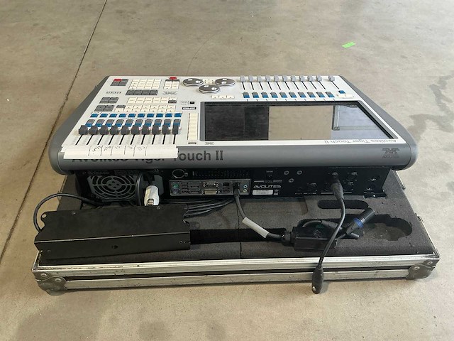 Avolites tiger touch 2 digitale lichttafel - afbeelding 6 van  8