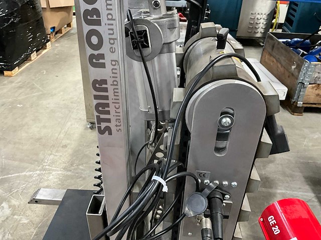 Avta accu trap robot - afbeelding 10 van  10