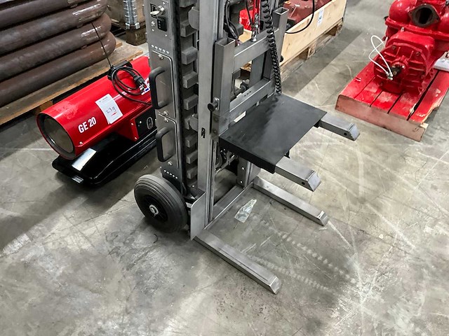 Avta accu trap robot - afbeelding 3 van  10