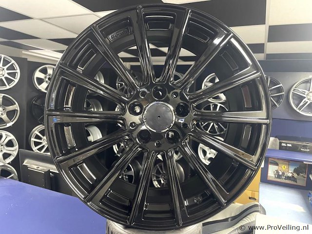 Avus ac-m07 aluminium velgenset - 5x112 8j et35 - afbeelding 2 van  2