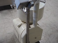 Aw - afbeelding 3 van  6