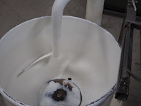 Aw - afbeelding 4 van  6