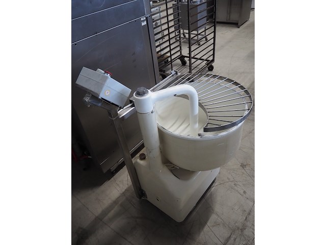 Aw - afbeelding 3 van  7