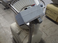 Aw - afbeelding 4 van  7