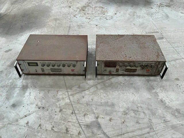 Aweta computer (2x) - afbeelding 1 van  5
