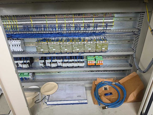 Axa - 2000 - vsc-1-4000-m/e - cnc freesmachine - afbeelding 8 van  14