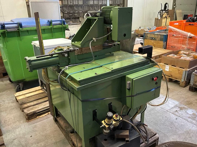 Axa afkortcirkelzaagmachine - afbeelding 4 van  9