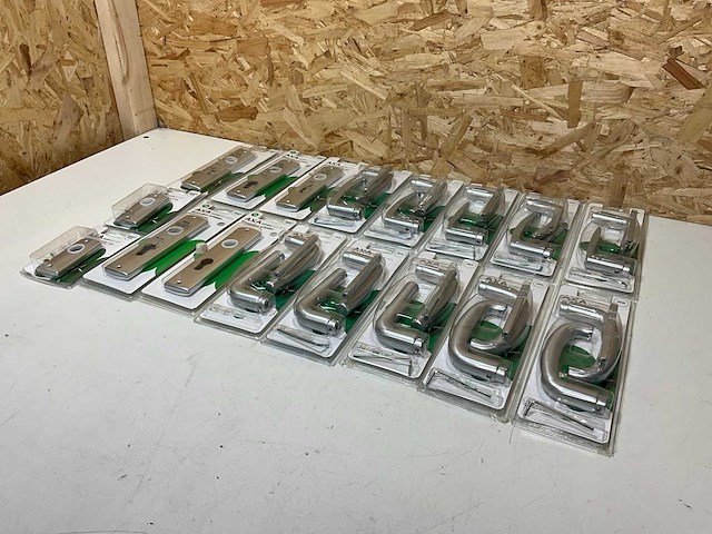 Axa deurkrukken en schilden (17x) - afbeelding 5 van  9