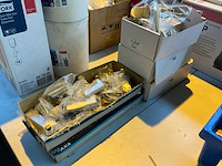 Axa raamsluiting - afbeelding 1 van  4