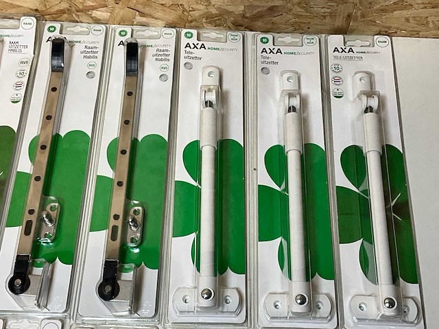 Axa raamsluitingen en raamuitzetters (18x) - afbeelding 5 van  8