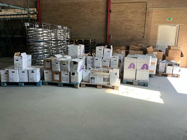 Axalta partij poedercoat voorraad - afbeelding 1 van  6