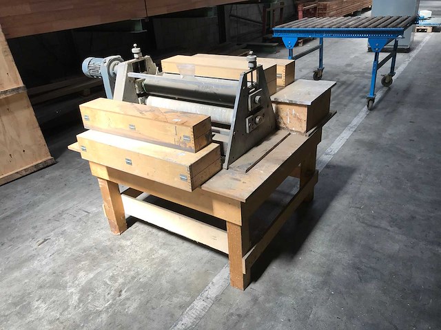 Axel wirth maschinen - houtlak machine - afbeelding 13 van  18