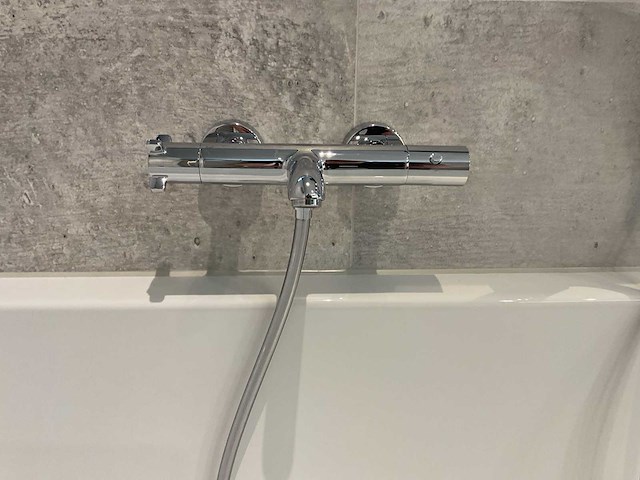 Axor - badthermostaat met hangrohe raindance handdouche - afbeelding 3 van  6