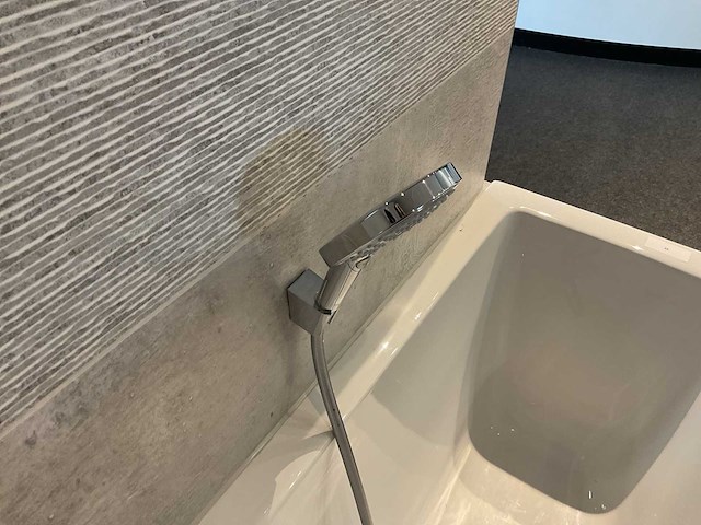 Axor - badthermostaat met hangrohe raindance handdouche - afbeelding 5 van  6