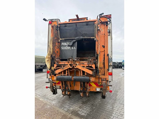 Axor 4x4 - vuilniswagen - vrachtwagen - afbeelding 11 van  16