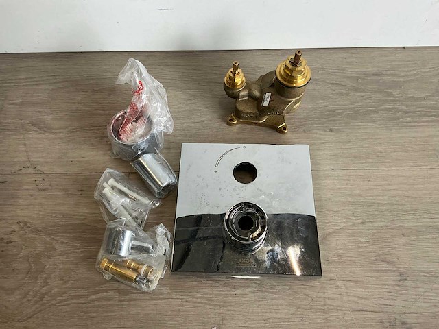Axor hansgrohe douche garnituur - afbeelding 2 van  3