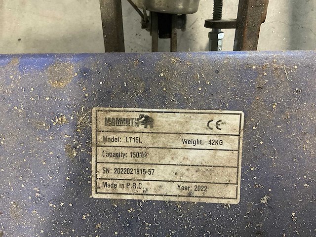 Axxair cc170 buizen zaagmachine op heftafel - afbeelding 7 van  8