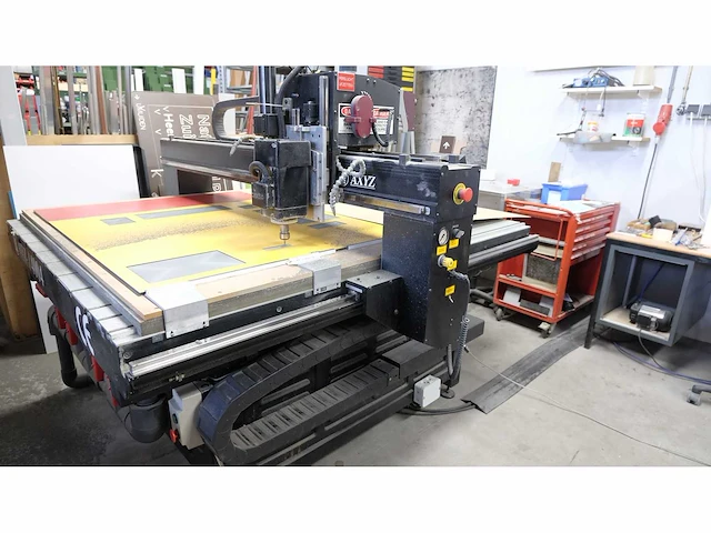 Axyz 3d cnc frees- en graveermachine - afbeelding 1 van  3