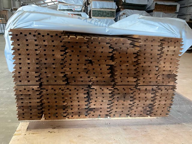 Ayous triple, thermisch gemodificeerd hout (133x) - afbeelding 3 van  4