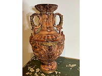 Aziatische vaas met reliëf - afbeelding 2 van  7