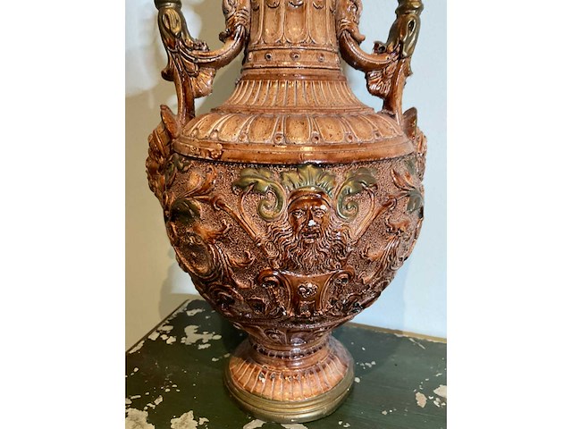 Aziatische vaas met reliëf - afbeelding 4 van  7