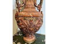 Aziatische vaas met reliëf - afbeelding 4 van  7