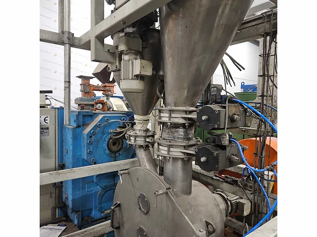 Azo - mixing station - various plastic industry - afbeelding 5 van  8