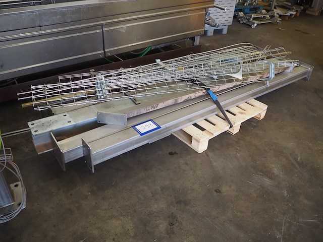 Azo - afbeelding 7 van  33