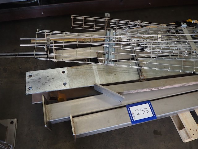 Azo - afbeelding 8 van  33