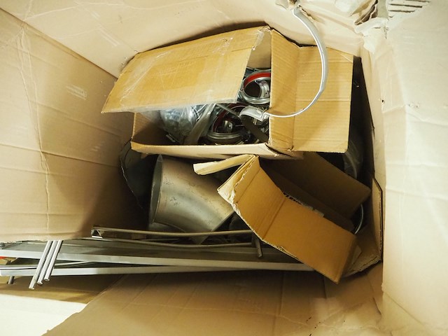 Azo - afbeelding 24 van  33