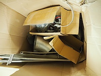 Azo - afbeelding 24 van  33