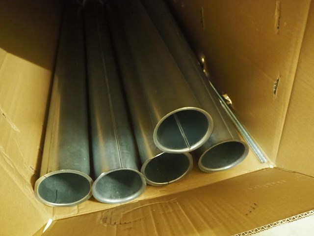 Azo - afbeelding 26 van  33